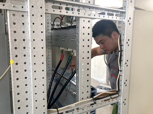 得润电气 开关柜厂家 电话：400-0551-777 qq：3176885416