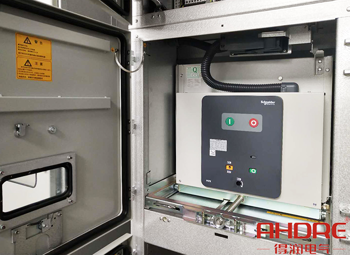 高压框架断路器.jpg