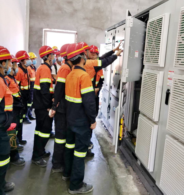 旁路柜现场指导培训图.jpg