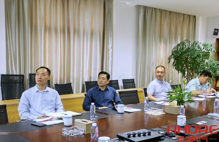 会议图2.jpg