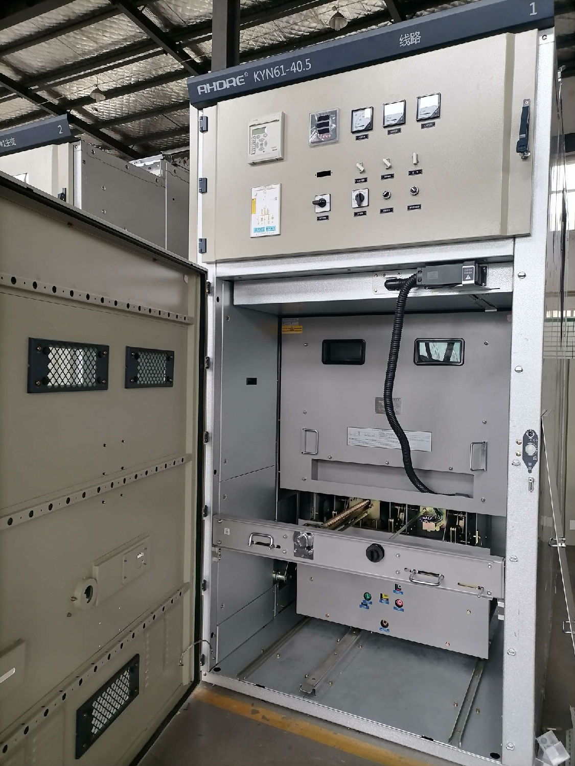 KYN61-40.5内部结构