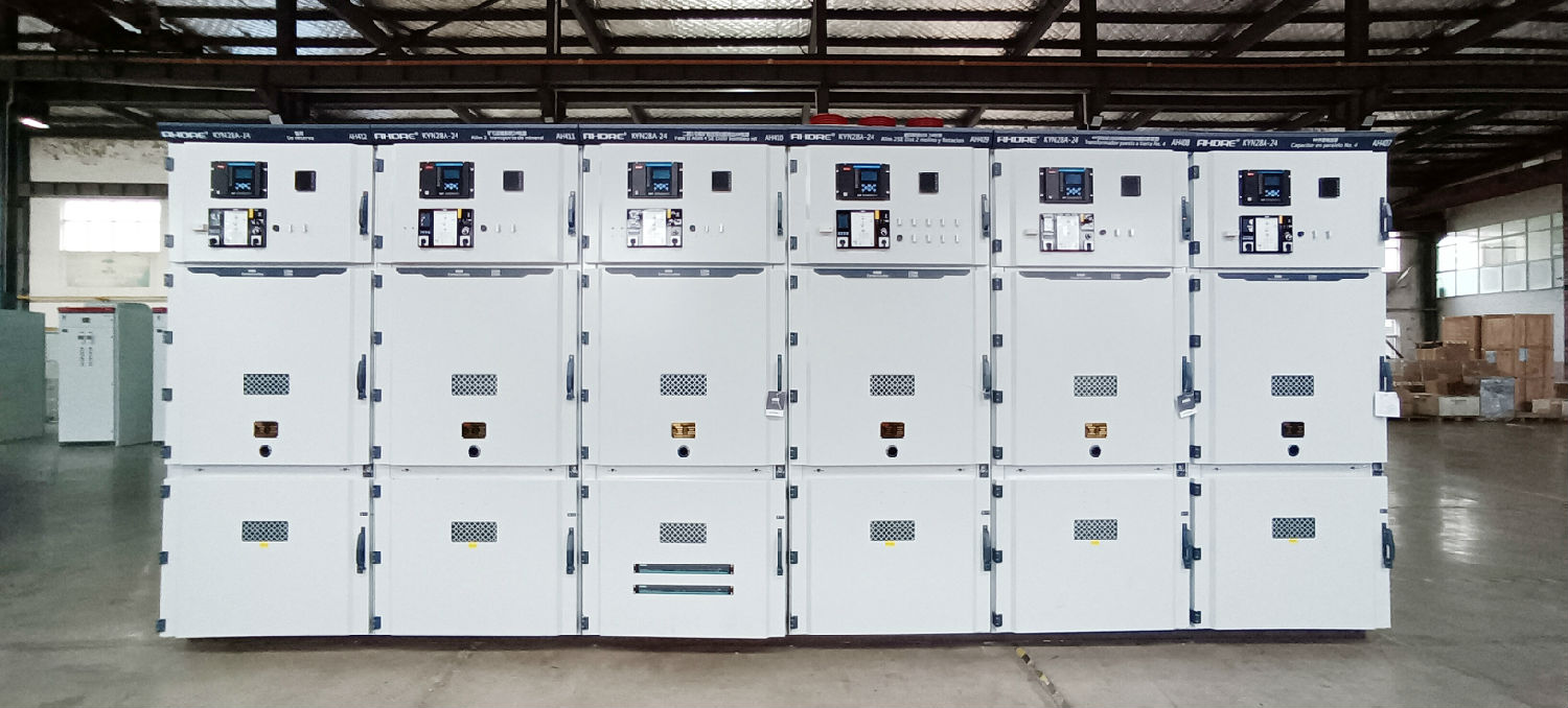 厄瓜多尔(20KV) KYN28A-24高压开关柜