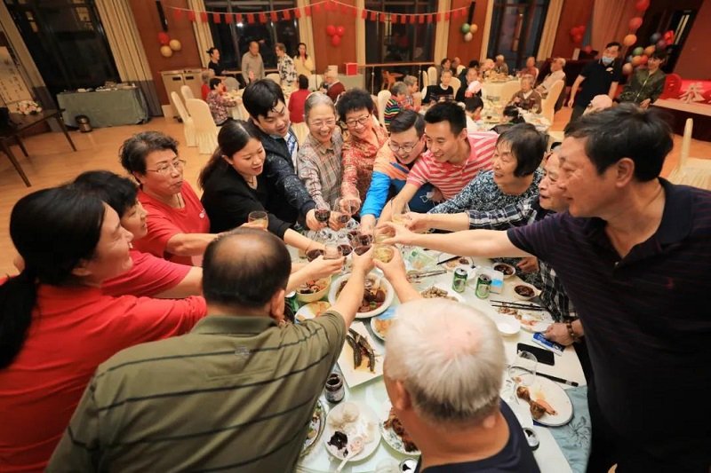 亲近的关系