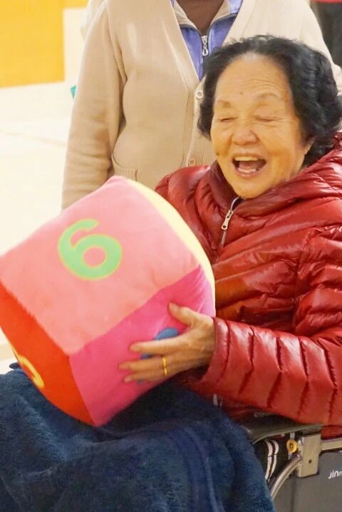 桃子汉化300款黄油移植游戏怎么用
